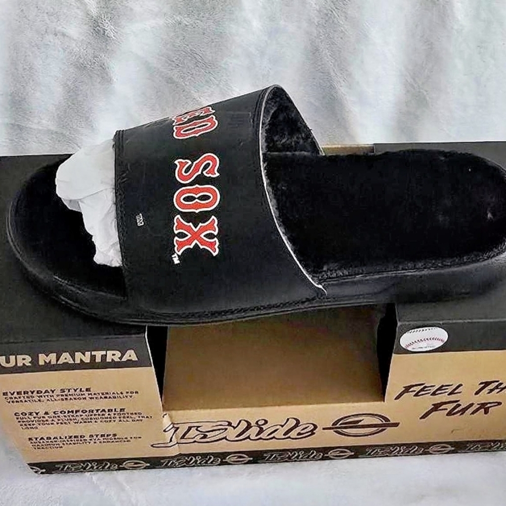 Black Fur Mantra Islide MEN Sandals Size 9